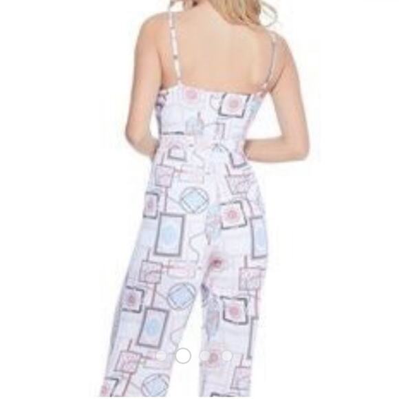 Guess Soliana Printed Wide Leg Jumpsuit Size Large Sweetheart Neck Peep Hole - Picture 3 of 16